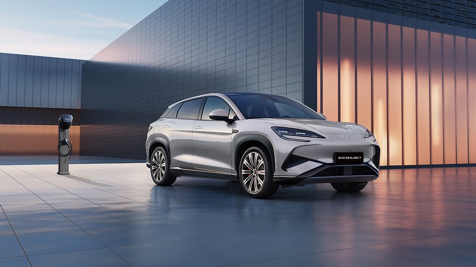 Front angled view of BYD Sealion 7 and charger